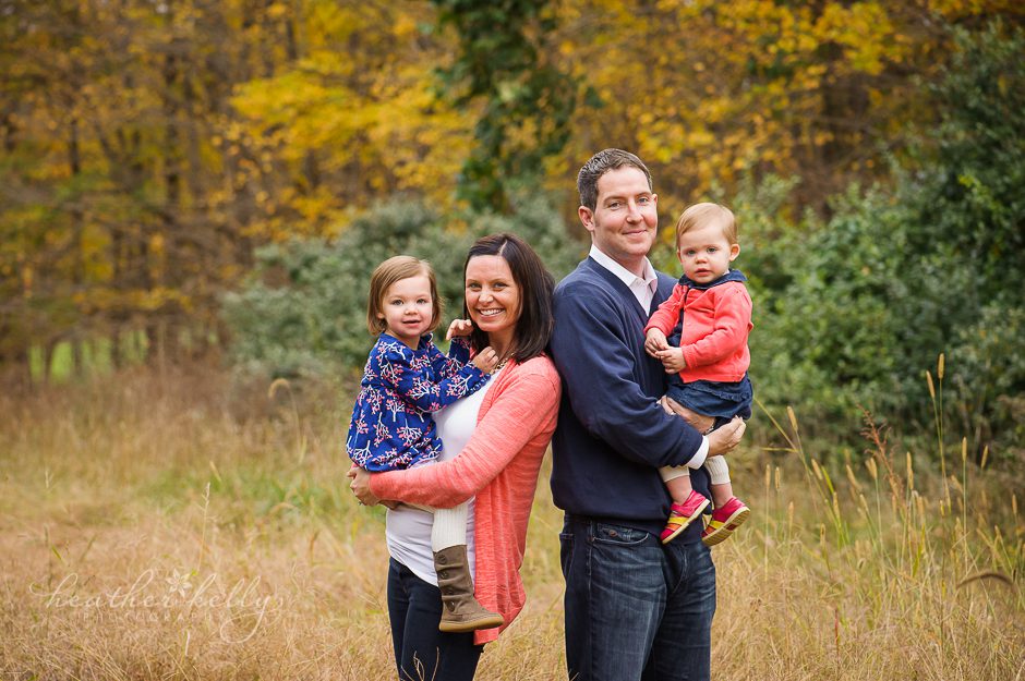 outdoor fall family photographer in CT 