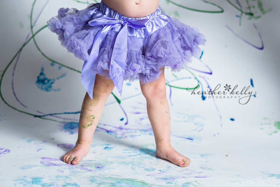 newtown ct child photography finger painting photo session