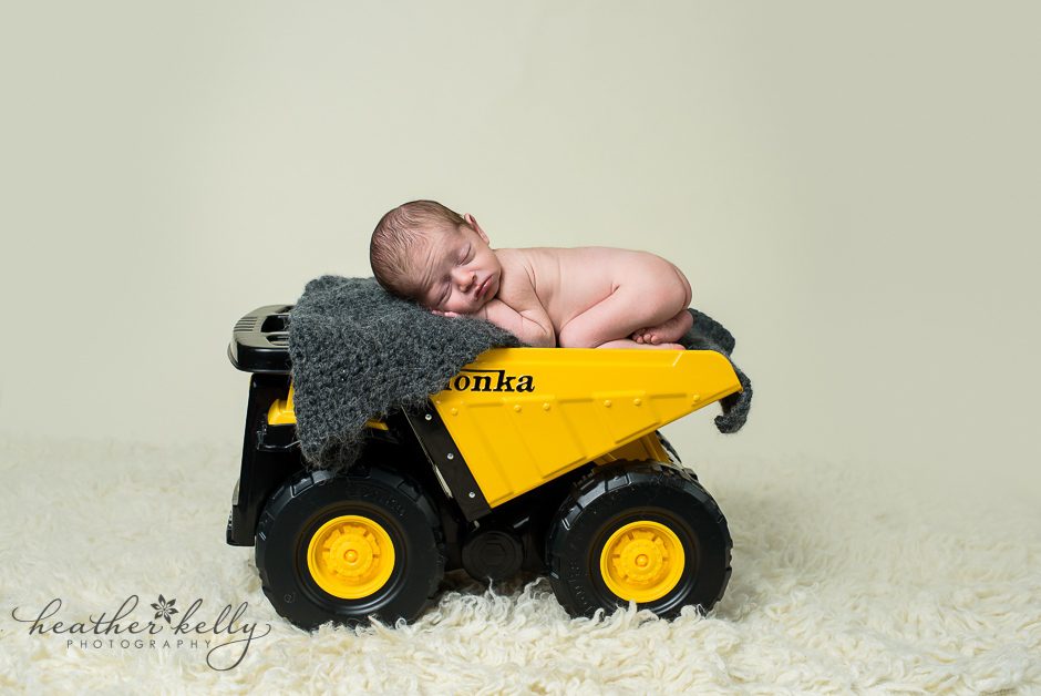 danbury ct newborn photography session ct newborn photographer
