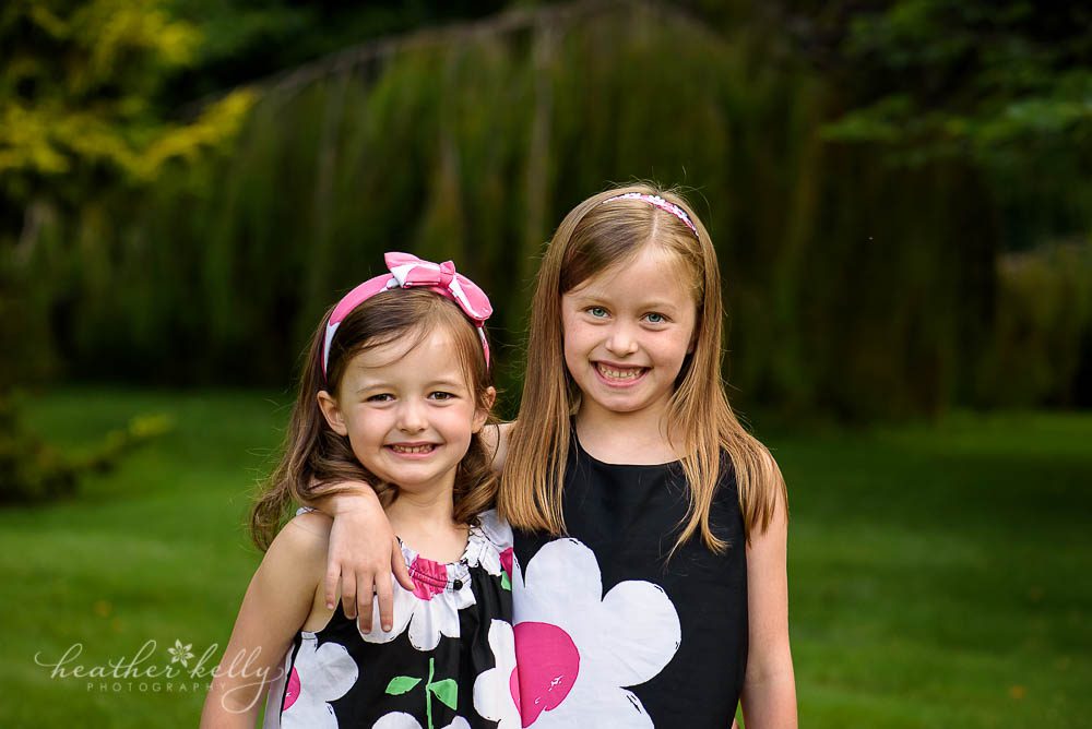 two sisters at the pleasance in newtown for family photography 