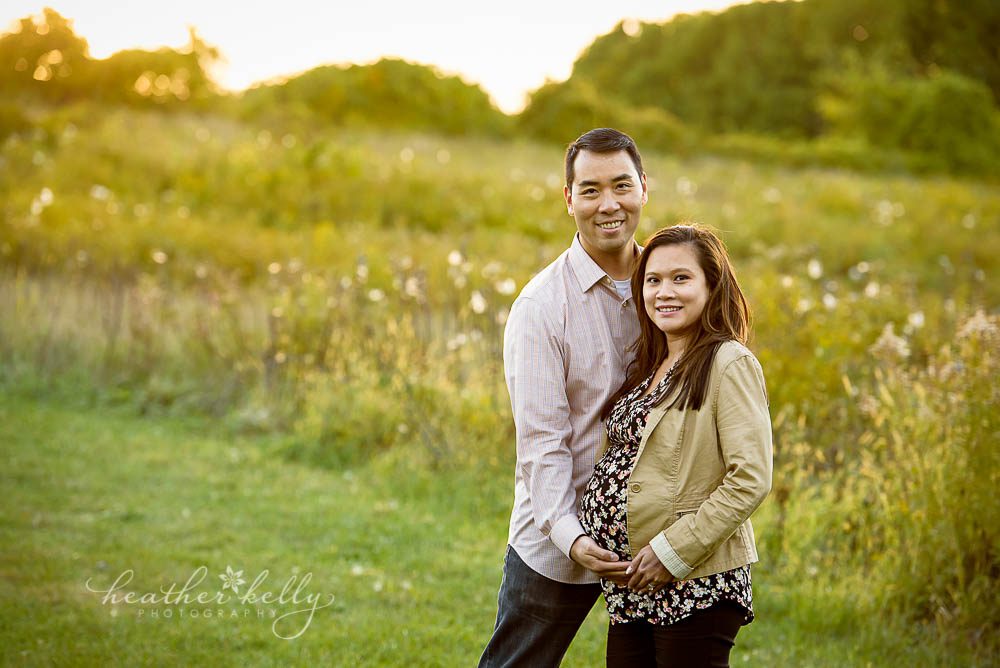 maternity session in field