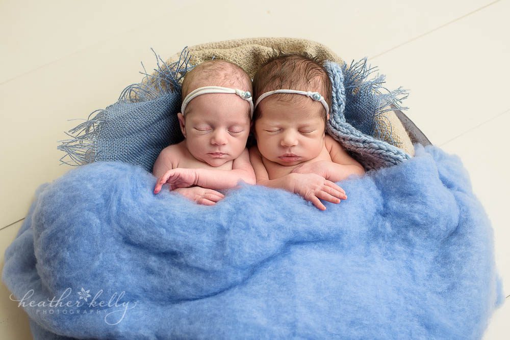 newborn twins in basket with blue fluff. Love baby girls with blue. Newtown ct twins. 