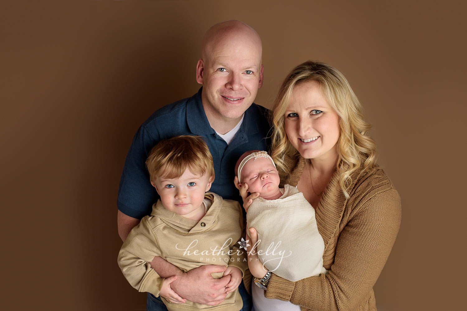 newborn family portrait. Family of 4. trumbull ct newborn photography