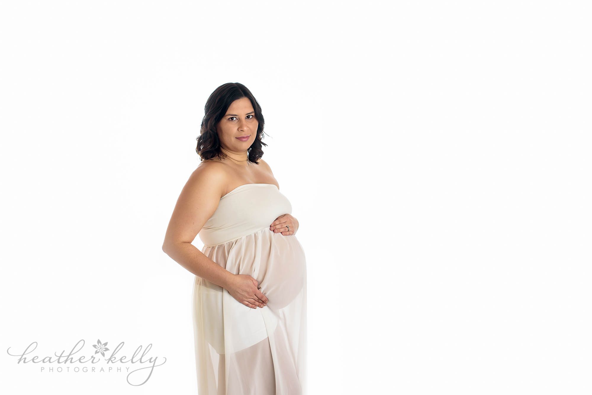 southbury pregnancy photos. 32 weeks mom to be maternity image. 