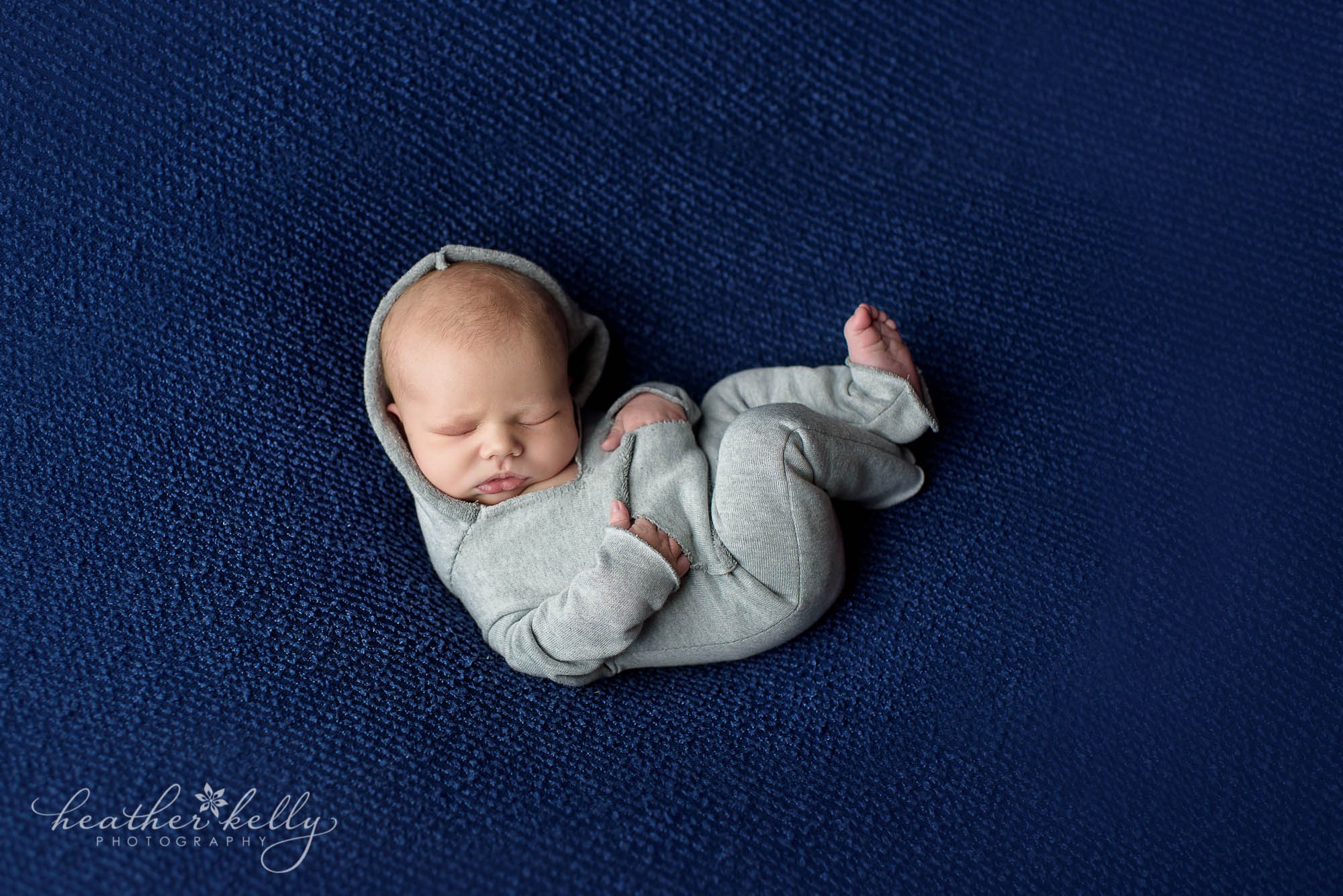 newborn photography outfit. gray hoodie. newington ct newborn photography