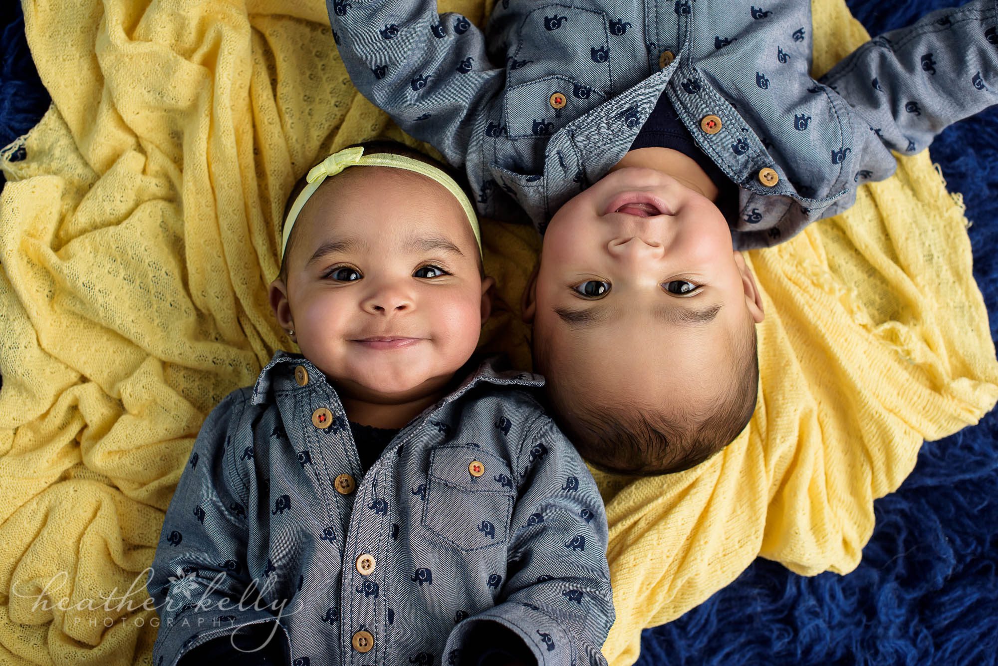 6 months twin milestone session
